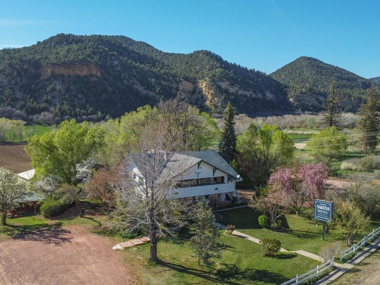 More Photos Of 295 N Main St, Glendale Hospitality For Sale