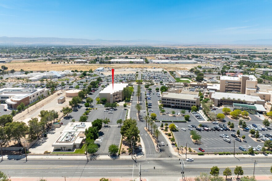 More Photos Of 44215 15th St W, Lancaster Medical For Sale