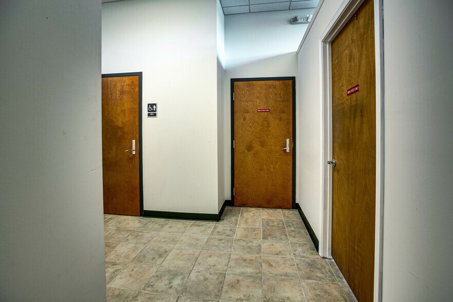 More Photos Of 3641-3643 Coolidge Ct, Tallahassee Bank For Sale