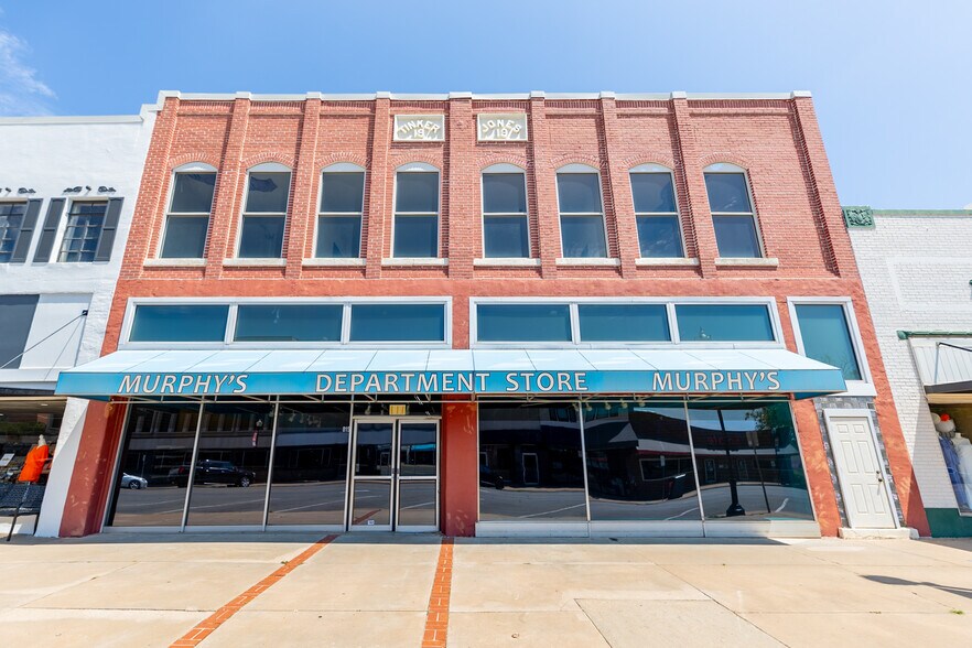 More Photos Of 815 S Main St, Stillwater Storefront Retail Office For Sale