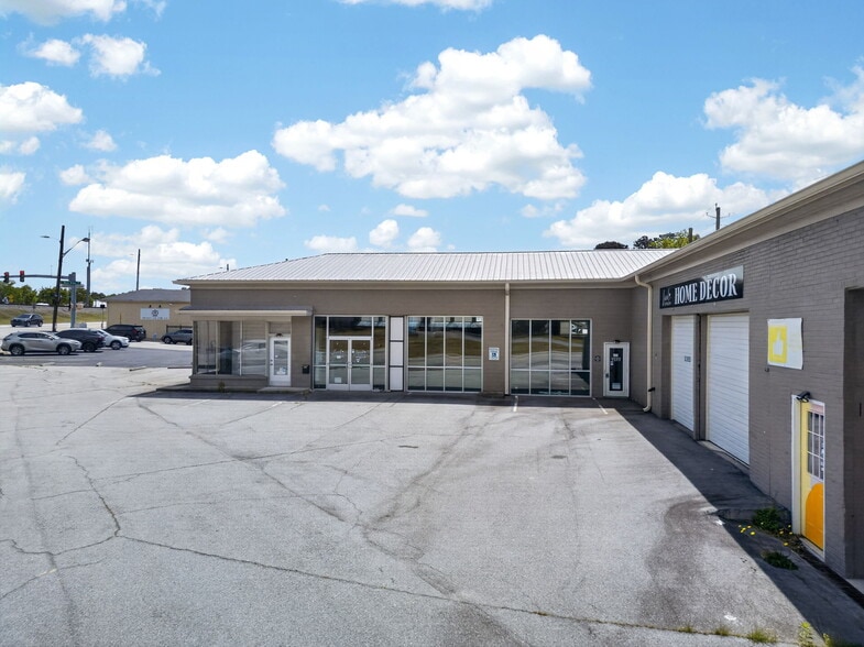 More Photos Of 116 W Bankhead Hwy, Villa Rica Storefront Retail Office For Sale