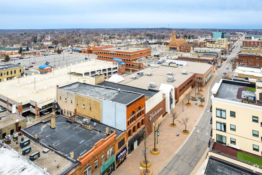 More Photos Of 600-660 W Saint Germain St, Saint Cloud Freestanding For Sale