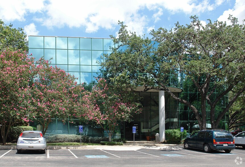 More Photos Of 4242 Medical Dr, San Antonio Unknown For Lease