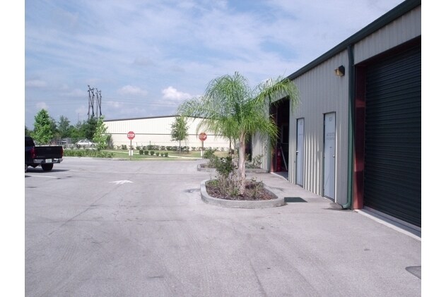 More Photos Of 403 Integrated Ct, DeBary Warehouse For Lease