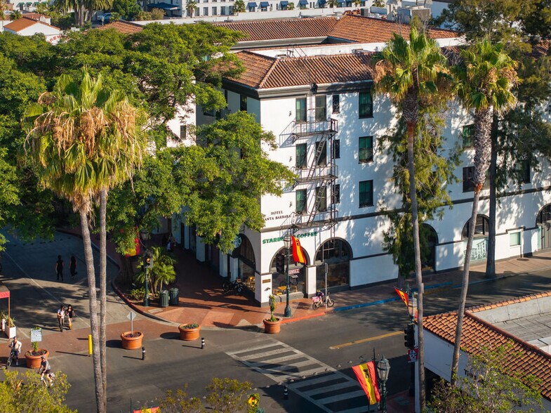 More Photos Of 527-537 State St, Santa Barbara Hotel For Lease
