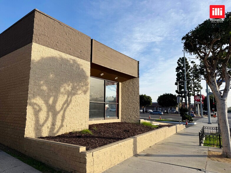 More Photos Of 1000 N La Brea Ave, Inglewood Fast Food For Lease