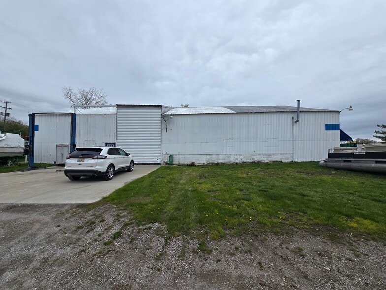 More Photos Of 1251 Evergreen Dr, Bay City Marina For Sale