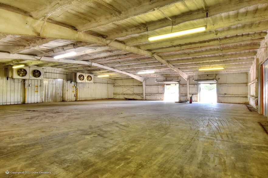 More Photos Of 707 W Lake Dr, Wimauma Industrial For Sale