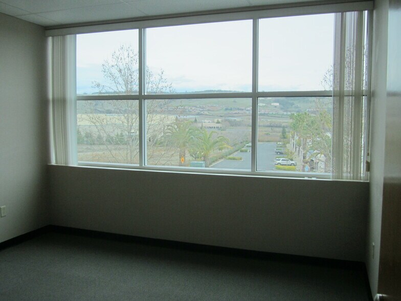 More Photos Of 4821 Golden Foothill Pky, El Dorado Hills Light Distribution For Lease