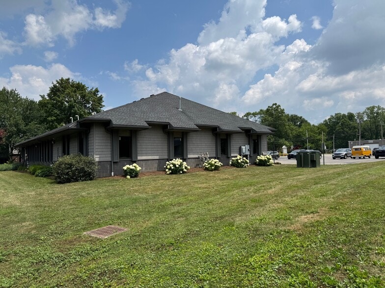 More Photos Of 4332 S Cleveland Massillon Rd, Norton Medical For Lease
