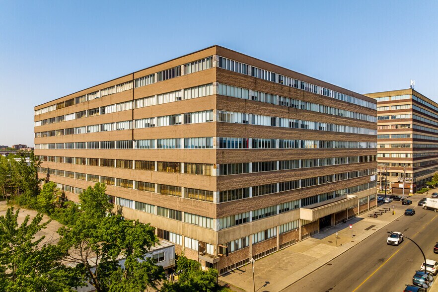 Primary Photo Of 9500 Rue Meilleur, Montréal Office For Lease