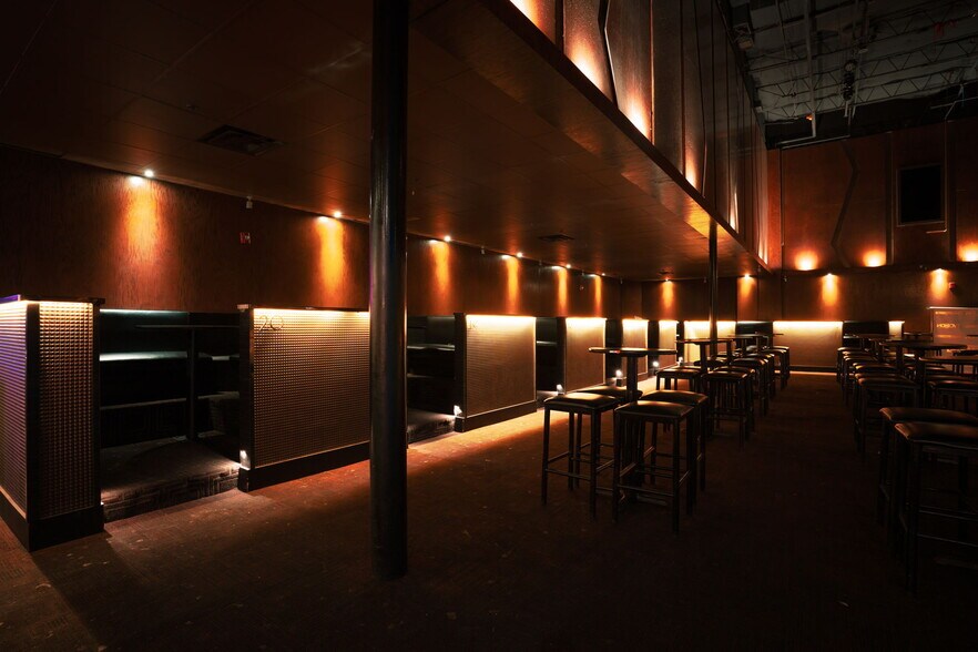 More Photos Of 2443 Walnut Hill Ln, Dallas Bar For Sale