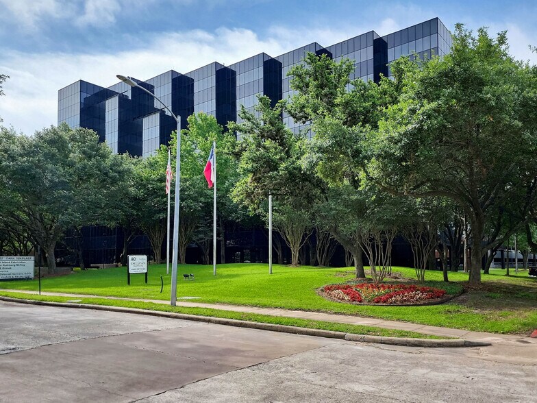 More Photos Of 16225 Park Ten Pl, Houston Coworking Space