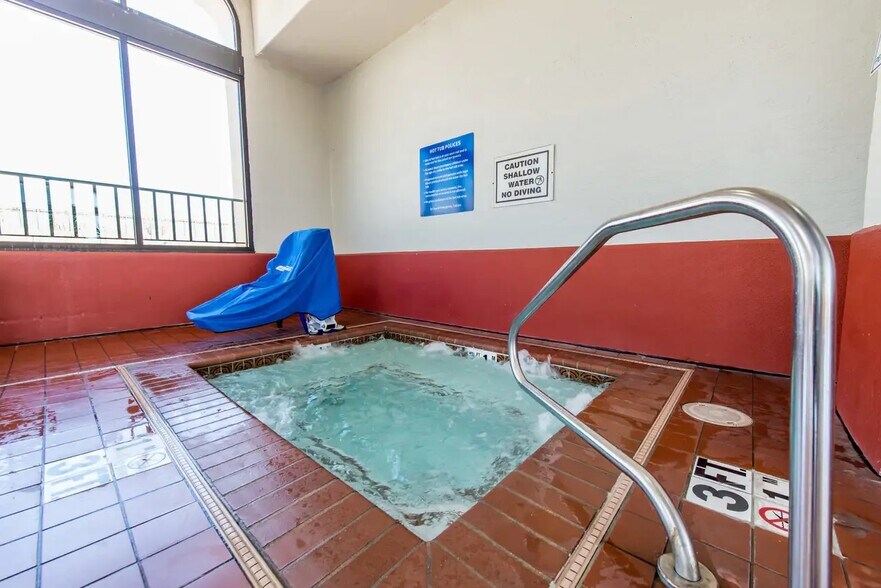 More Photos Of 1410 Harrison Rd, Colorado Springs Hotel For Sale
