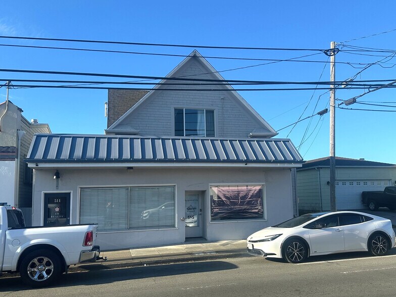 Primary Photo Of 511 Henderson St, Eureka Storefront Retail Residential For Sale