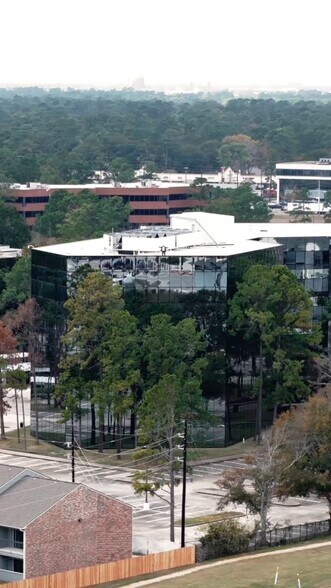 More Photos Of 14550 Torrey Chase Blvd, Houston Office For Lease