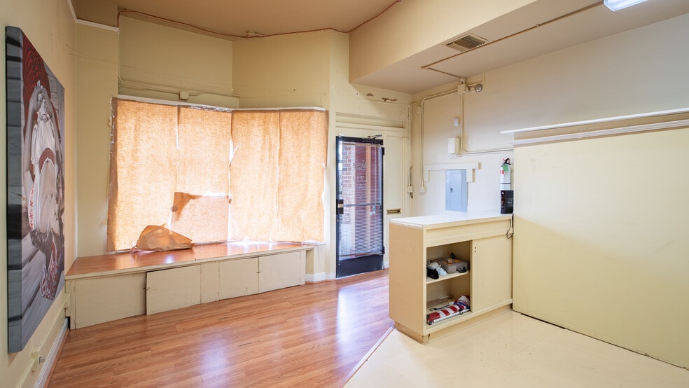 More Photos Of 1711 Sonoma Blvd, Vallejo Storefront For Sale