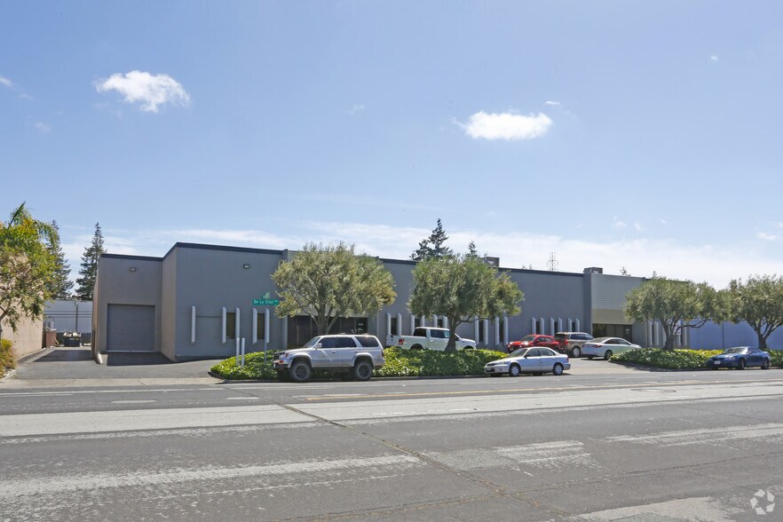 More Photos Of 3303-3333 De La Cruz Blvd, Santa Clara Manufacturing For Lease