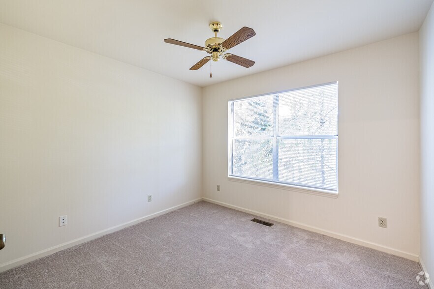 More Photos Of 2820 Hydraulic Rd, Charlottesville Apartments For Lease