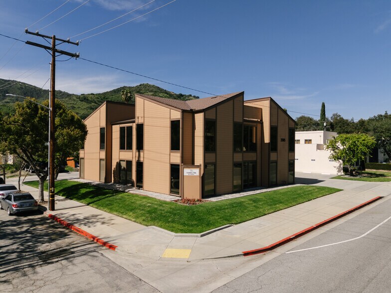 More Photos Of 2505 Canada Blvd, Glendale Office For Lease