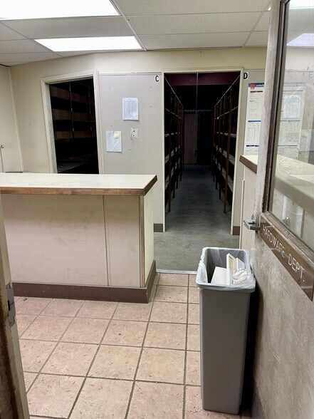 More Photos Of 2689 Livingston Rd, Jackson Warehouse For Sale