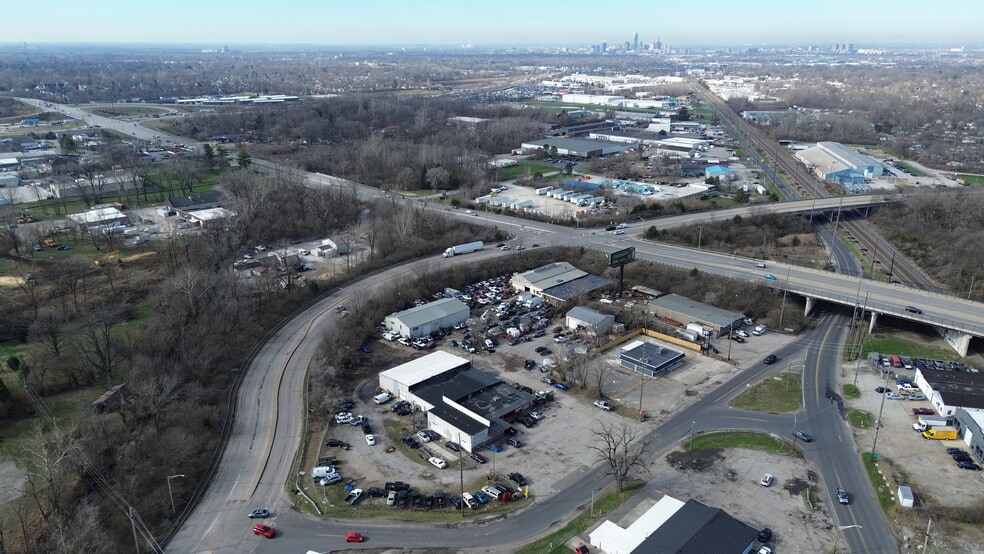 More Photos Of 5111-5115 E 30th St, Indianapolis Warehouse For Sale