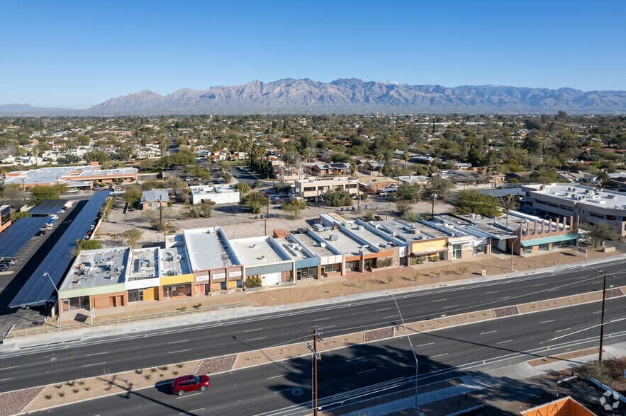 More Photos Of 2627 E Broadway Blvd, Tucson Unknown For Lease