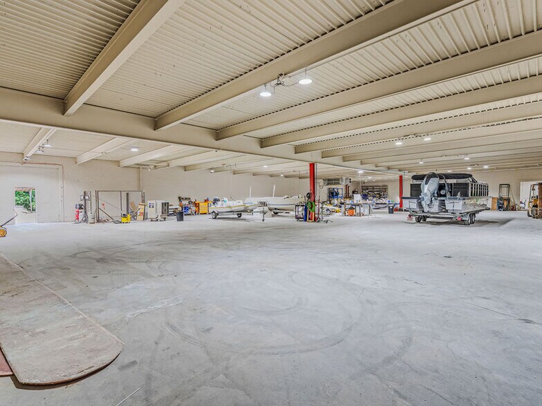 More Photos Of 1002 Douglas Ave, Opp Manufacturing For Lease
