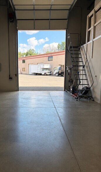 More Photos Of 401 Camars Dr, Warwick Township Warehouse For Sale