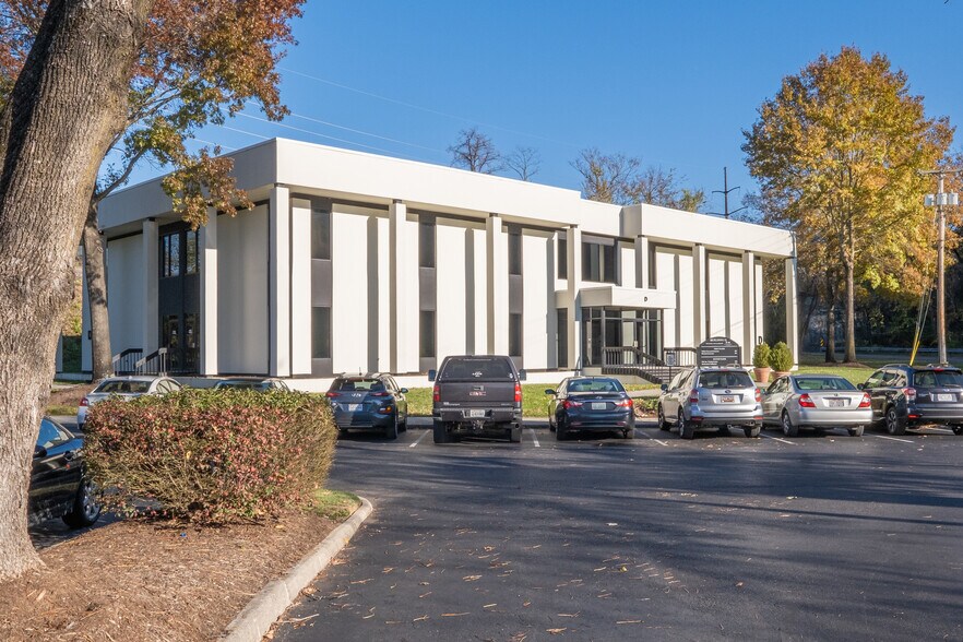 Primary Photo Of 2847 Penn Forest Blvd, Roanoke Office For Lease