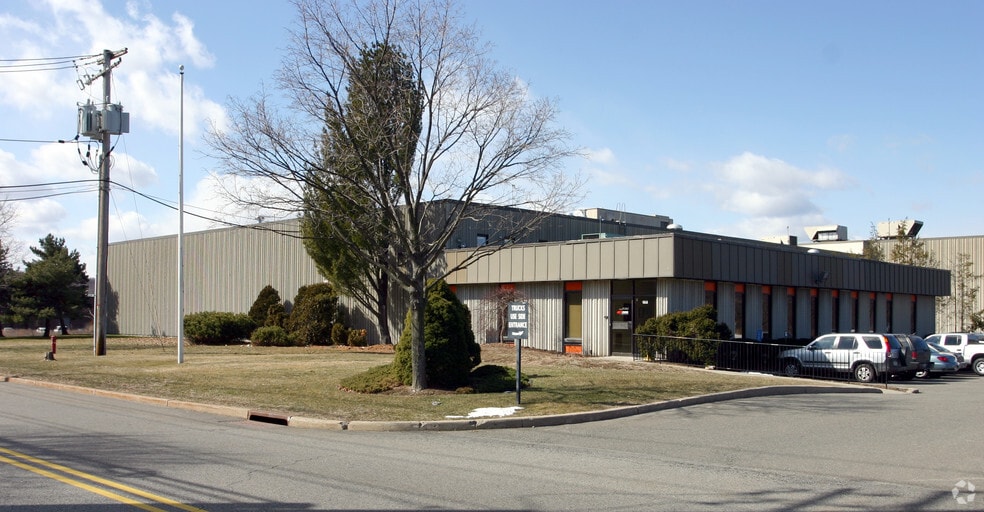 More Photos Of 133 Bauer Dr, Oakland Warehouse For Sale