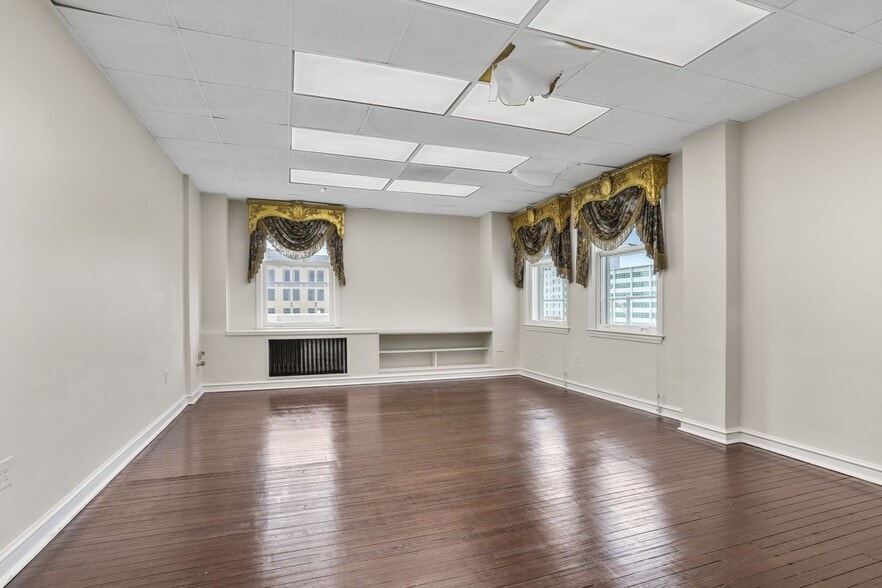 More Photos Of 343 3rd St, Baton Rouge Office For Lease