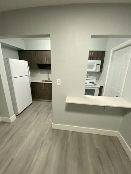 More Photos Of 7200 Pembroke Rd, Miramar Apartments For Sale