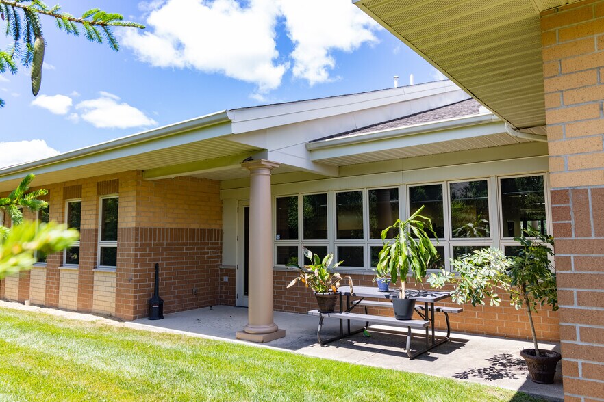 More Photos Of 22710 Fairview Center Dr, Fairview Park Medical For Lease