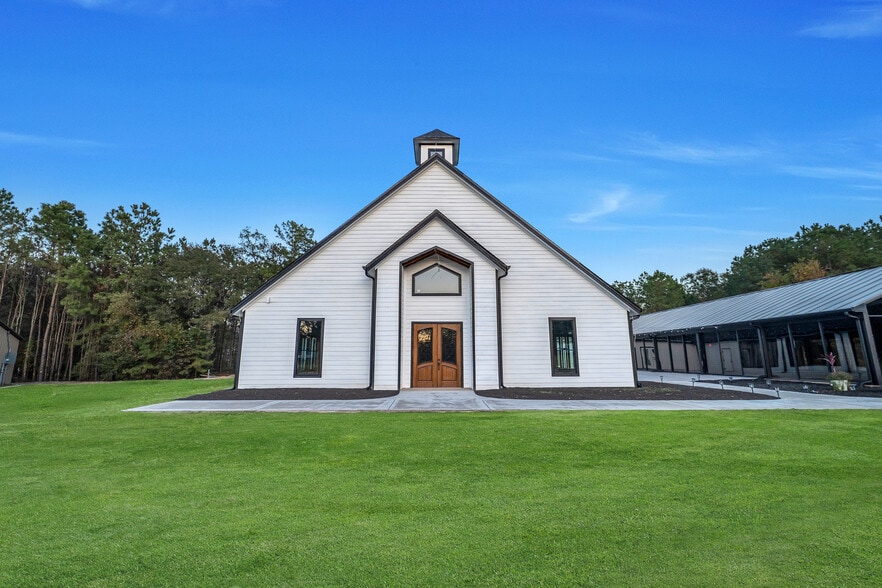 More Photos Of 5607 Sapp Rd, Conroe Lodge Meeting Hall For Sale