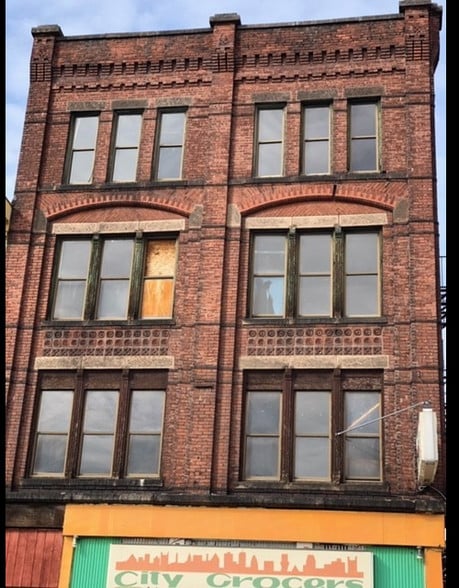 More Photos Of 445-447 High St, Holyoke Storefront Retail Residential For Sale