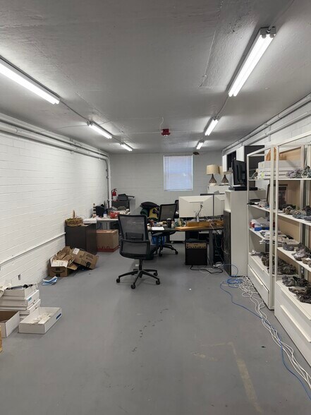 More Photos Of 51 E 200 N, Alpine Warehouse For Sale