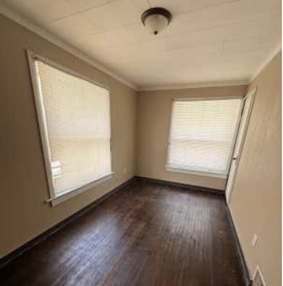 More Photos Of 843 S Glenwood Ave, Springfield Apartments For Sale
