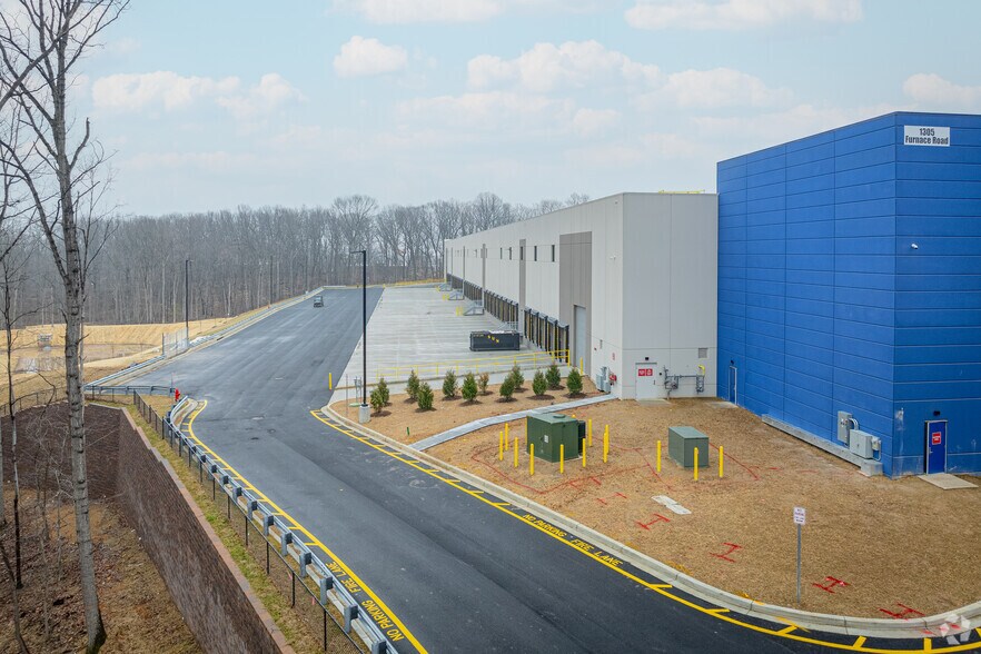 More Photos Of 1305 Furnace Rd, Linthicum Heights Distribution For Lease