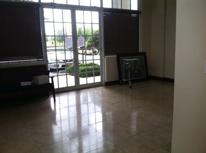 More Photos Of 270 NW Peacock Blvd, Port Saint Lucie Storefront Retail Office For Lease