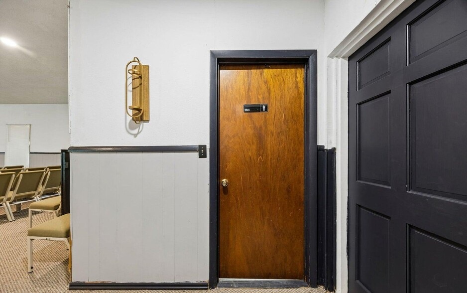 More Photos Of 101 Sesame St, Palatka Religious Facility For Sale