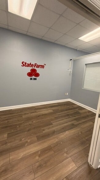 More Photos Of 42605-42681 Hwy 27, Davenport General Retail For Lease