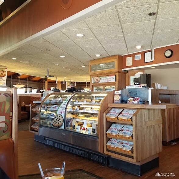 More Photos Of 3609 E Lincolnway, Cheyenne Restaurant For Sale