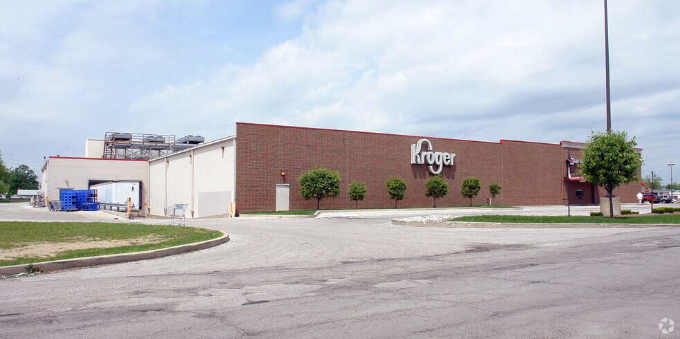 More Photos Of 4215 E 10th St, Indianapolis Unknown For Lease