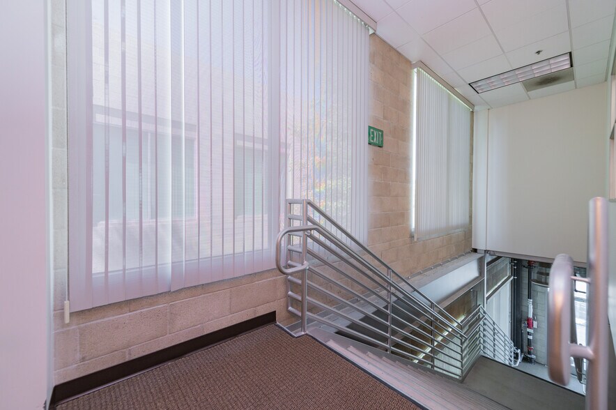 More Photos Of 8925 Research Dr, Irvine Office For Sale