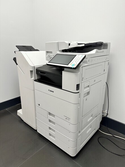 More Photos Of 19790 W Dixie Hwy, Aventura Office For Lease