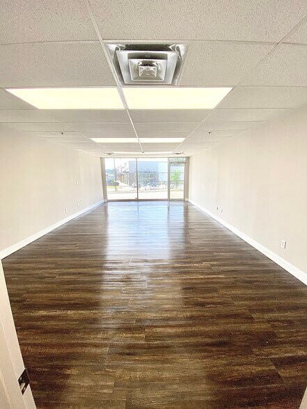 More Photos Of 5519 Highway 153, Hixson Storefront Retail Office For Sale