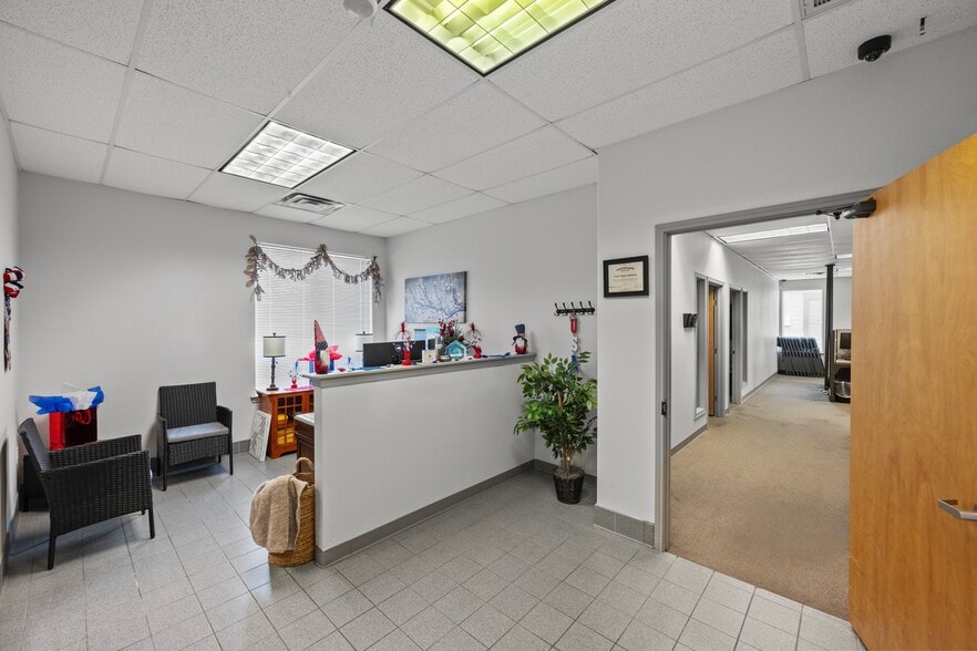 More Photos Of 1921 Corporate Dr, San Marcos Office For Lease