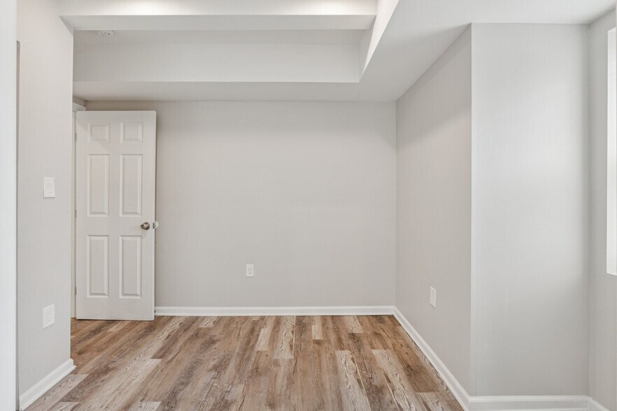 More Photos Of 430 Condon Ter SE, Washington Apartments For Sale