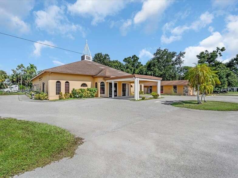 More Photos Of 4630 Palm Beach Blvd, Fort Myers Religious Facility For Sale